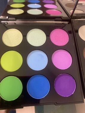 NEW MORPHE EYESHADOW PALETTES 2020 - CHOOSE YOUR SHADE